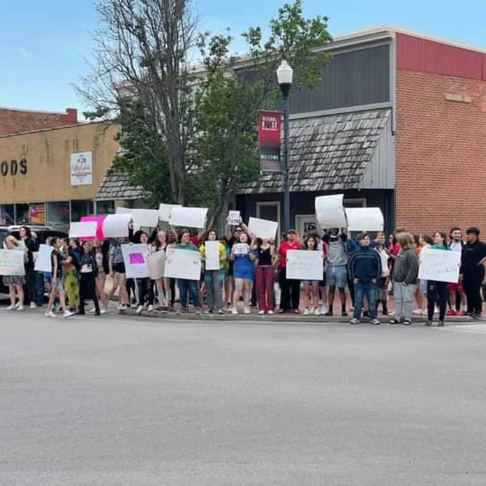 marshall high school protest