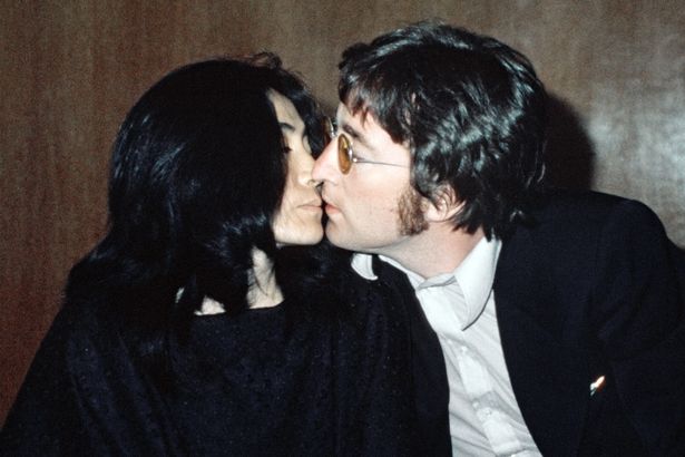 0_John-Lennon-with-his-wife-Yoko-Ono