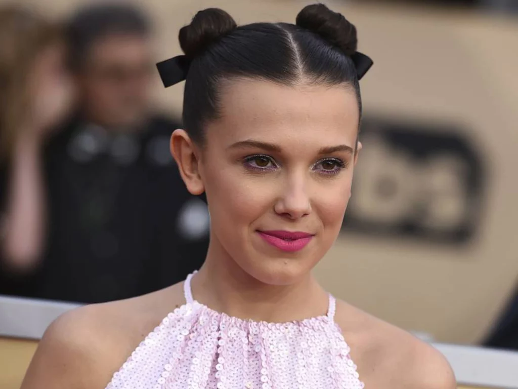 Millie Bobby Brown Sings the song of Harry Styles. in Paris 'As It Was'.