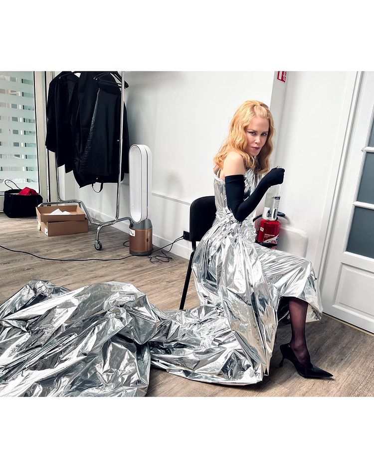 At Paris Fashion Week, Nicole Kidman Walked the Balenciaga Runway in A Metallic Silver Dress!