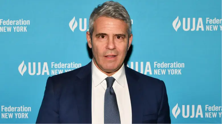  Andy Cohen grabbed a curling iron during a commercial break for 'WWHL,' his fingers burned.