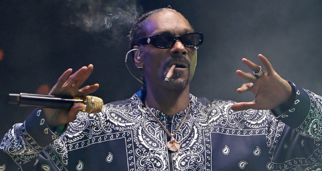 Snoop Dogg Net Worth What Is the Name of His Wife