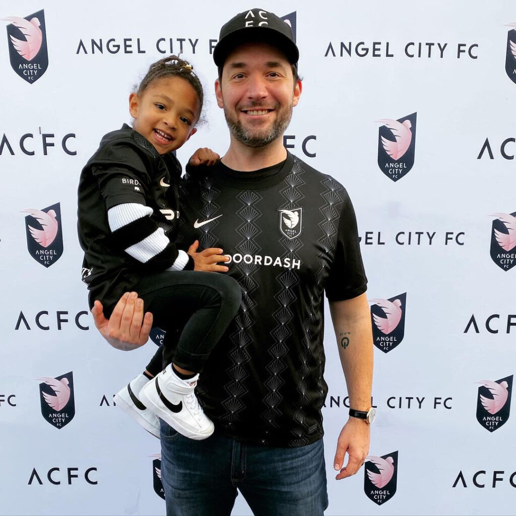 Alexis Ohanian Describes Being a 'business Dad' to His 4-Year-Old Daughter Olympia: 'i Want Her 'to See Me Working!