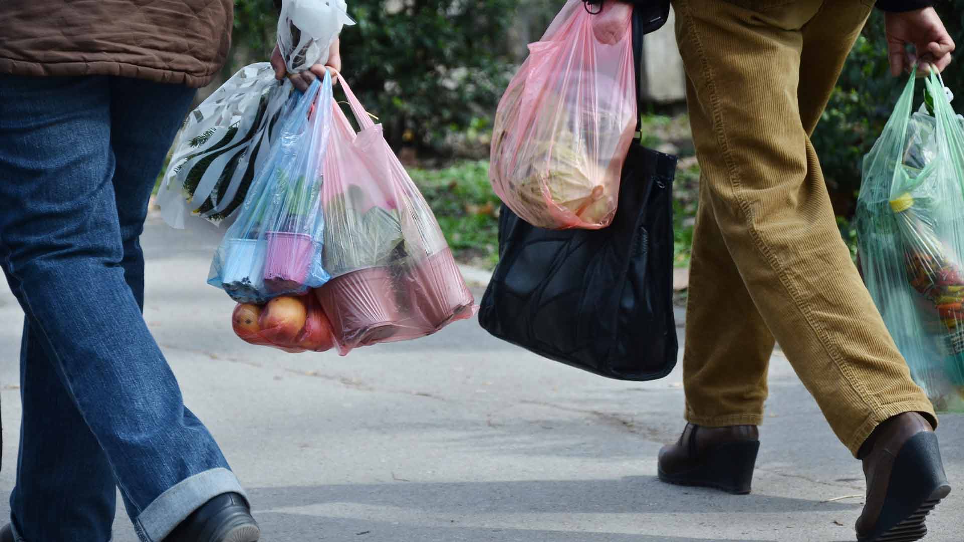 The Use Of Plastic Shopping Bags Could Be Legalized In New Jersey Again!